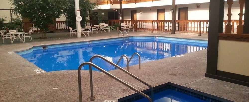 Shawano Four Seasons Resort ภายนอก รูปภาพ