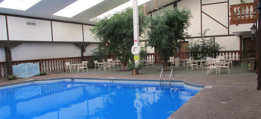 Shawano Four Seasons Resort ภายนอก รูปภาพ