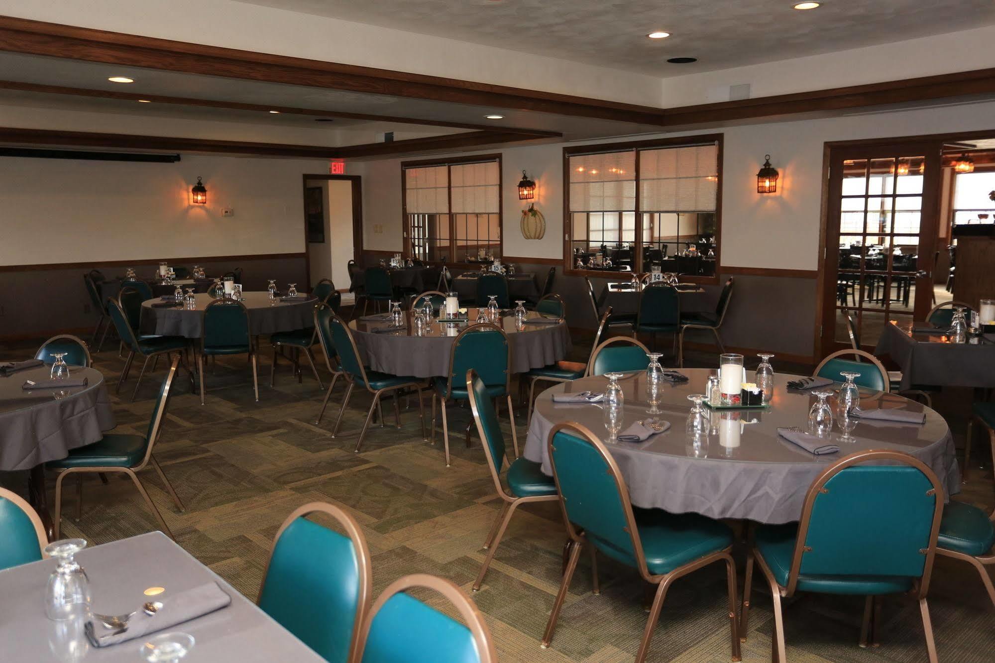 Shawano Four Seasons Resort ภายนอก รูปภาพ