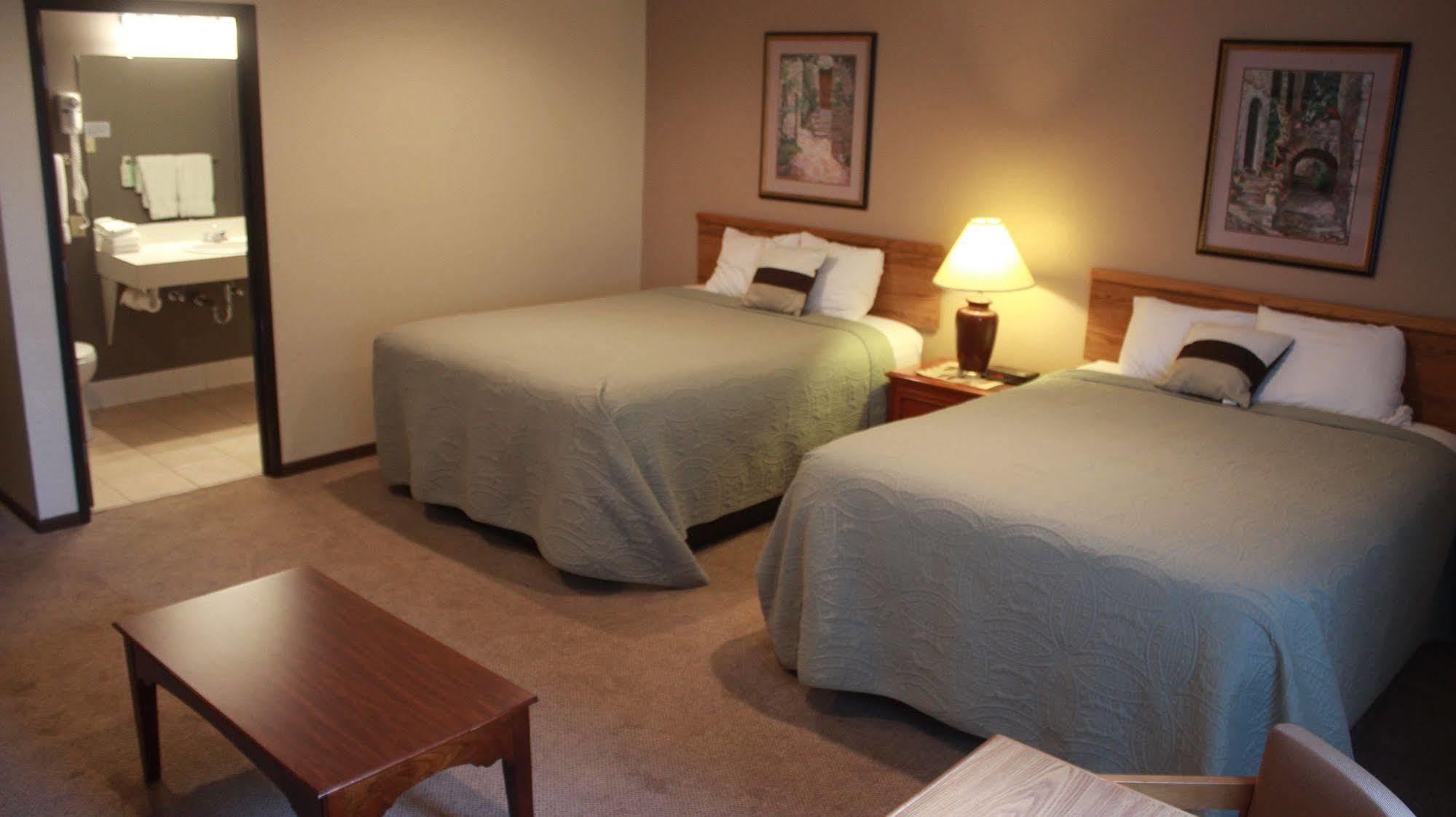 Shawano Four Seasons Resort ภายนอก รูปภาพ