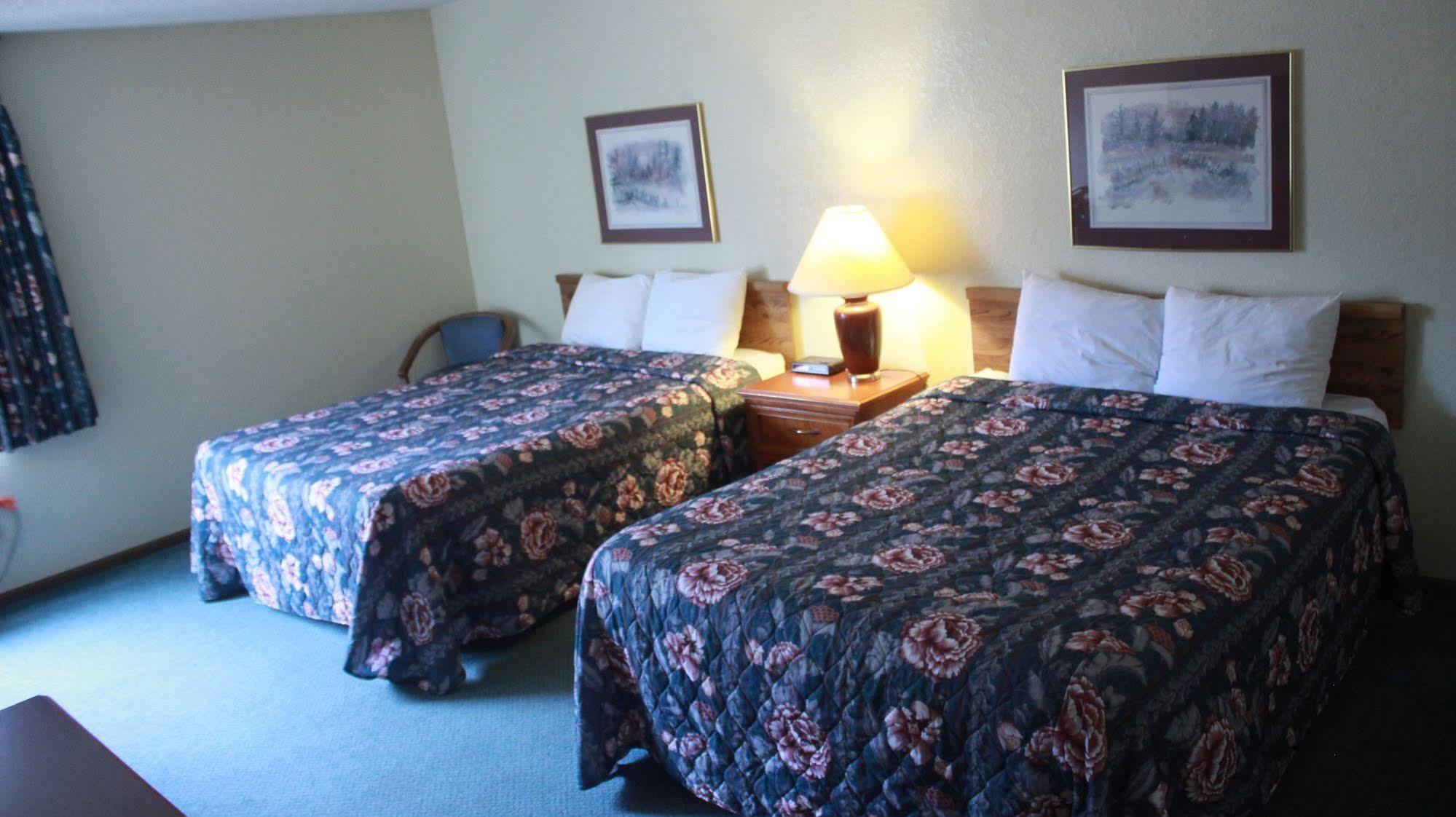 Shawano Four Seasons Resort ภายนอก รูปภาพ