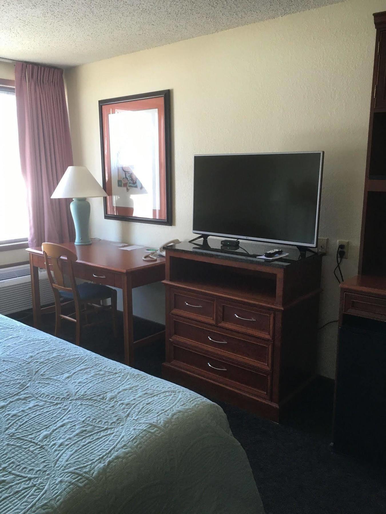 Shawano Four Seasons Resort ภายนอก รูปภาพ