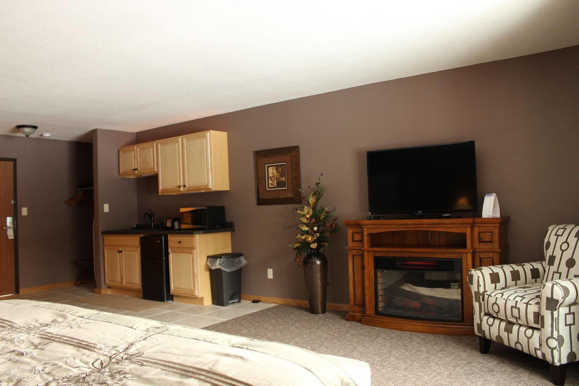 Shawano Four Seasons Resort ภายนอก รูปภาพ